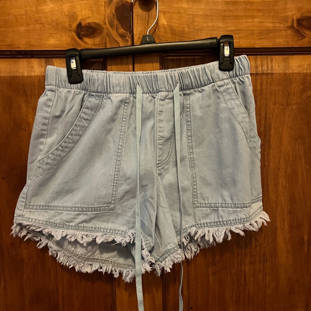 Light Blue Frayed Hem Women Shorts